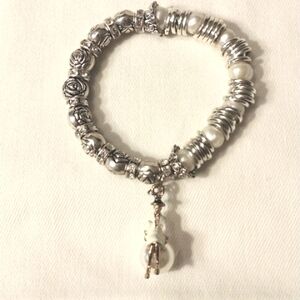French Lady Sitting Pearl STRETCH BRACELET Silver Simulated Diamonds Beads NEW